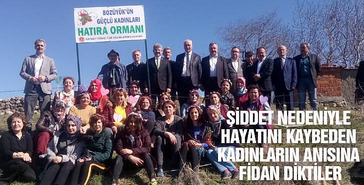 ŞİDDET NEDENİYLE HAYATINI KAYBEDEN KADINLARIN ANISINA FİDAN DİKTİLER