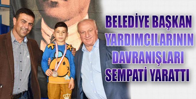 Belediye Başkan yardımcılarının davranışları sempati yarattı